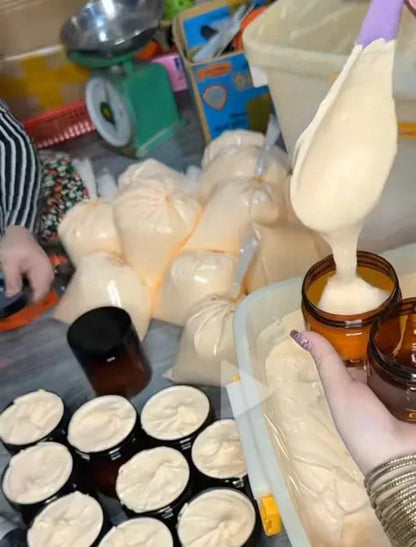 BUY 1 GET 1 FREE . GLOW & WHITE KOREAN GOLD CREAM